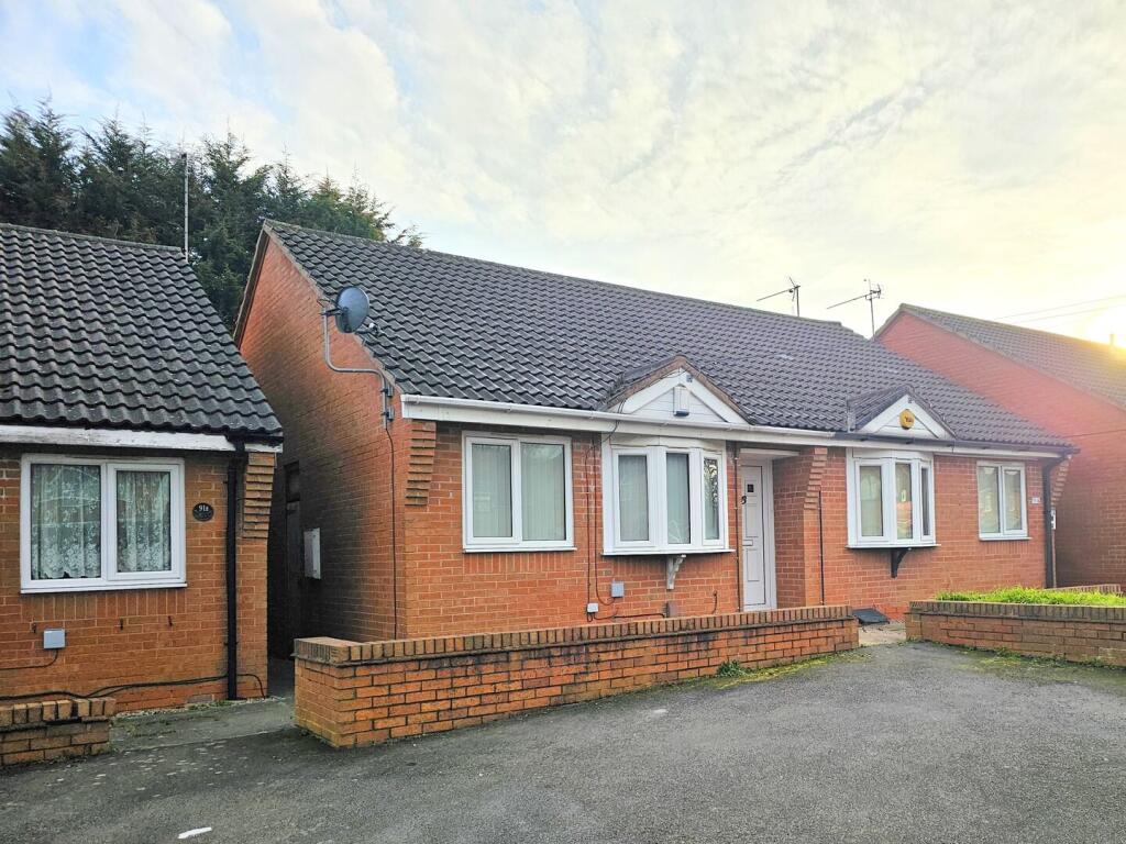 2 bed Semi-detached bungalow for rent in Tipton. From Skitts Estate Agents - Tipton