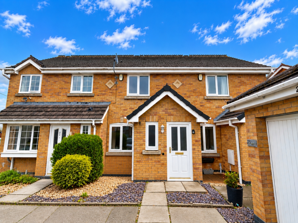 2 bed Mid Terraced House for rent in Willenhall. From Skitts Estate Agents - Tipton