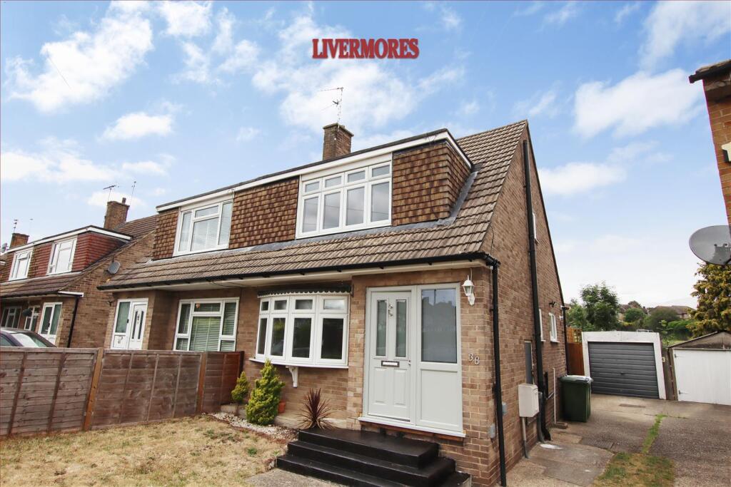 3 bed Semi Detached for rent in Woolwich. From Livermores The Estate Agents - Crayford 3 bed Semi Detached for rent in Woolwich. From Livermores The Estate Agents - Crayford