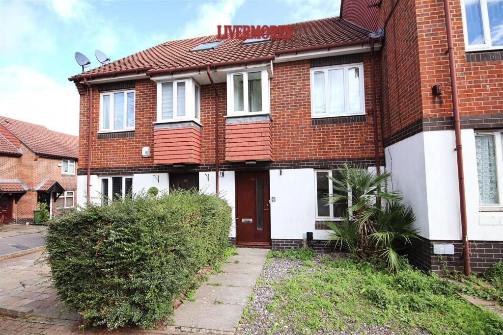 1 bed Annexe for rent in Crayford. From Livermores The Estate Agents - Crayford