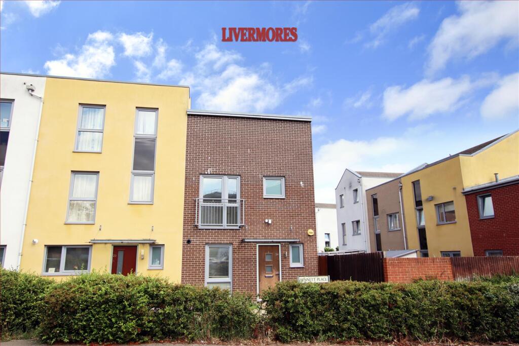 3 bed Mid Terraced House for rent in Crayford. From Livermores The Estate Agents - Dartford