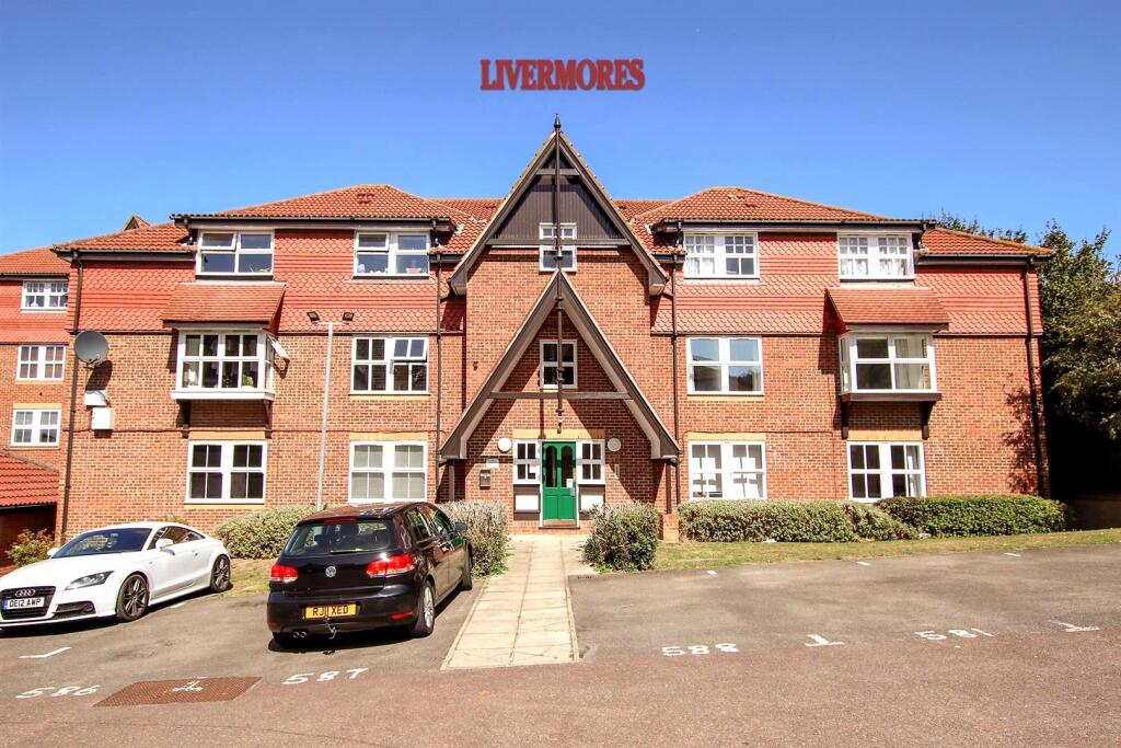 2 bed 1st Floor Flat for rent in Darenth. From Livermores The Estate Agents - Dartford