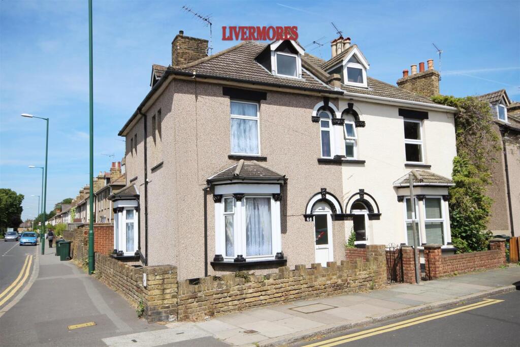 4 bed Semi Detached for rent in Crayford. From Livermores The Estate Agents - Dartford
