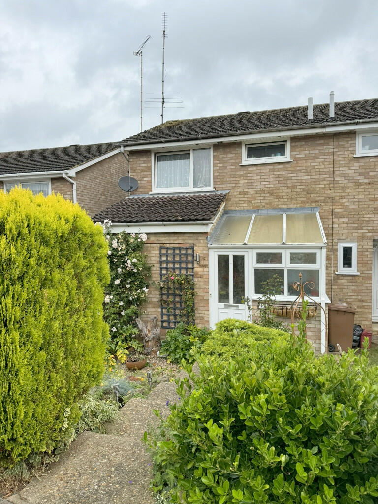 3 bed Semi Detached for rent in Aston. From Mint Lettings - Stevenage