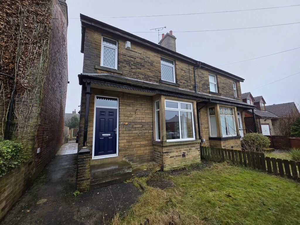 3 bed Semi Detached for rent in Drighlington. From Barkers Estate Agents - Birkenshaw