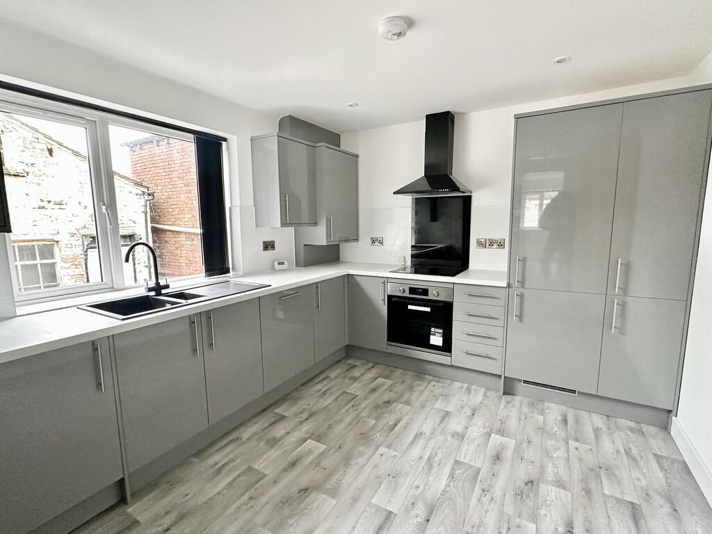 2 bed Apartment for rent in Cleckheaton. From Barkers Estate Agents - Birkenshaw
