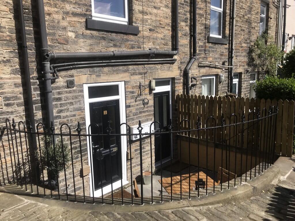 0 bed Studio for rent in Cleckheaton. From Barkers Estate Agents - Birkenshaw 0 bed Studio for rent in Cleckheaton. From Barkers Estate Agents - Birkenshaw