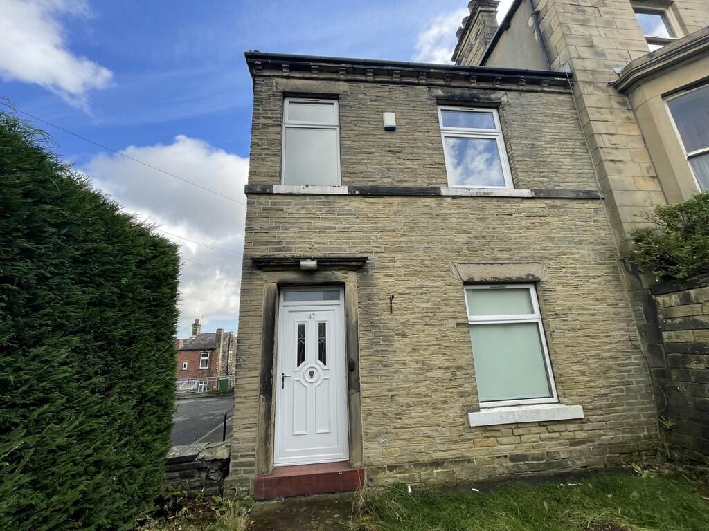 3 bed Mid Terraced House for rent in Cleckheaton. From Barkers Estate Agents - Birkenshaw 3 bed Mid Terraced House for rent in Cleckheaton. From Barkers Estate Agents - Birkenshaw