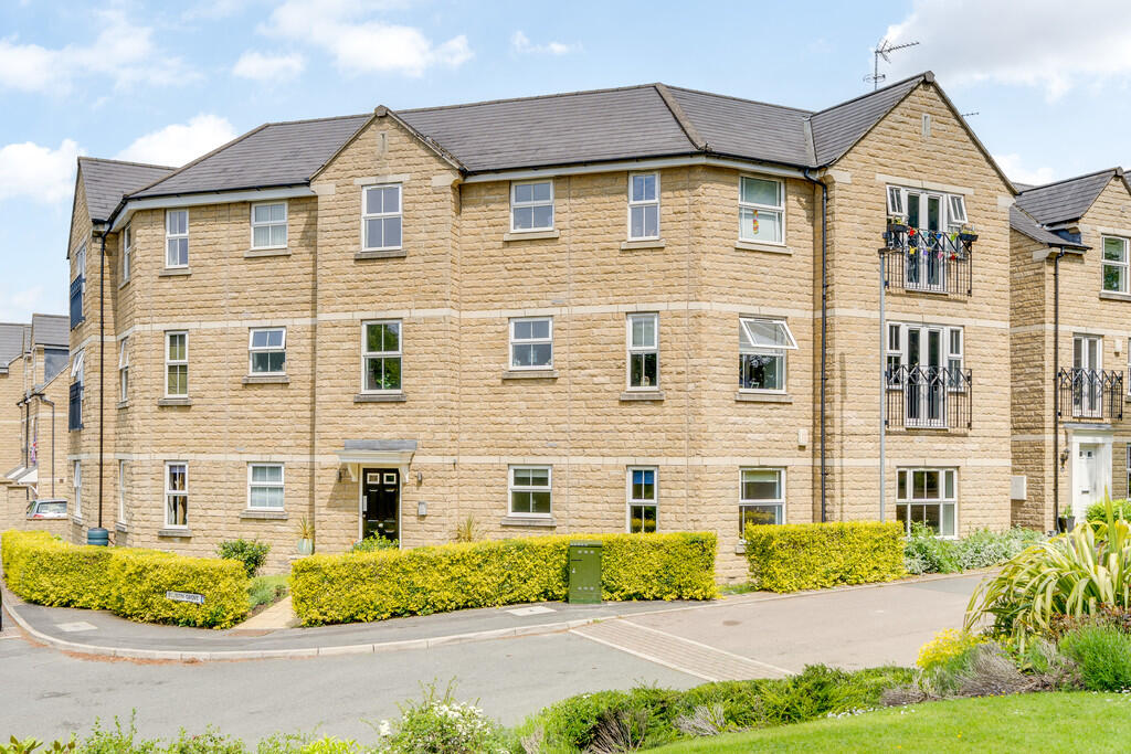 2 bed Apartment for rent in Birkenshaw. From Barkers Estate Agents - Birkenshaw
