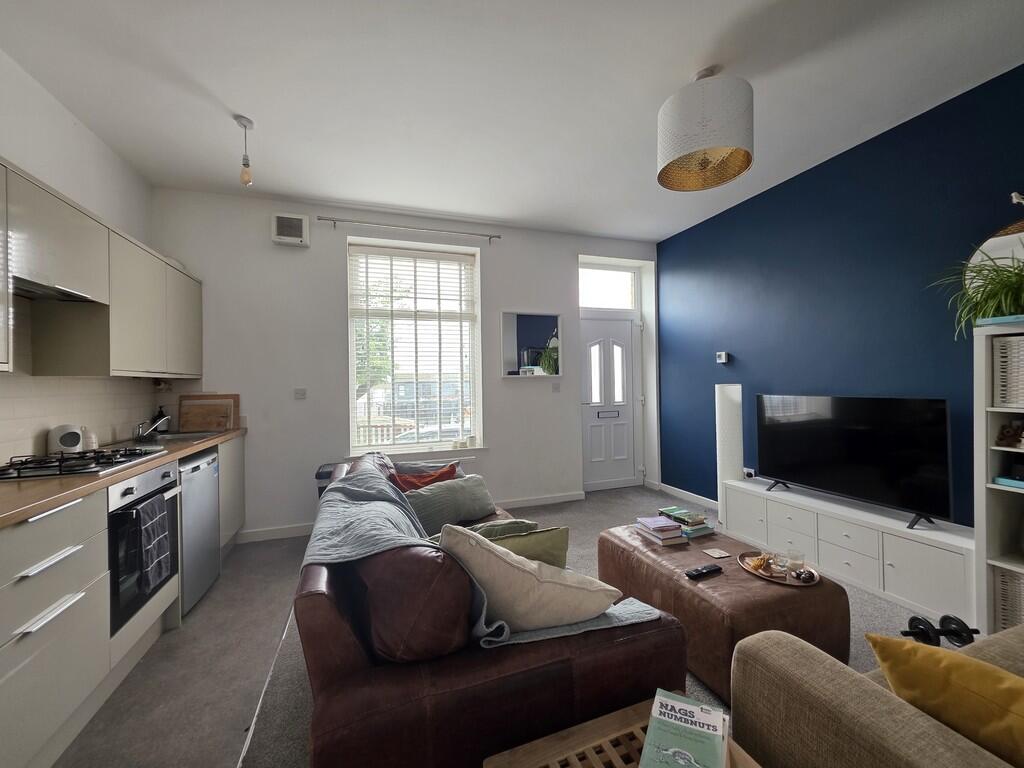 2 bed Mid Terraced House for rent in Birkenshaw. From Barkers Estate Agents - Birkenshaw