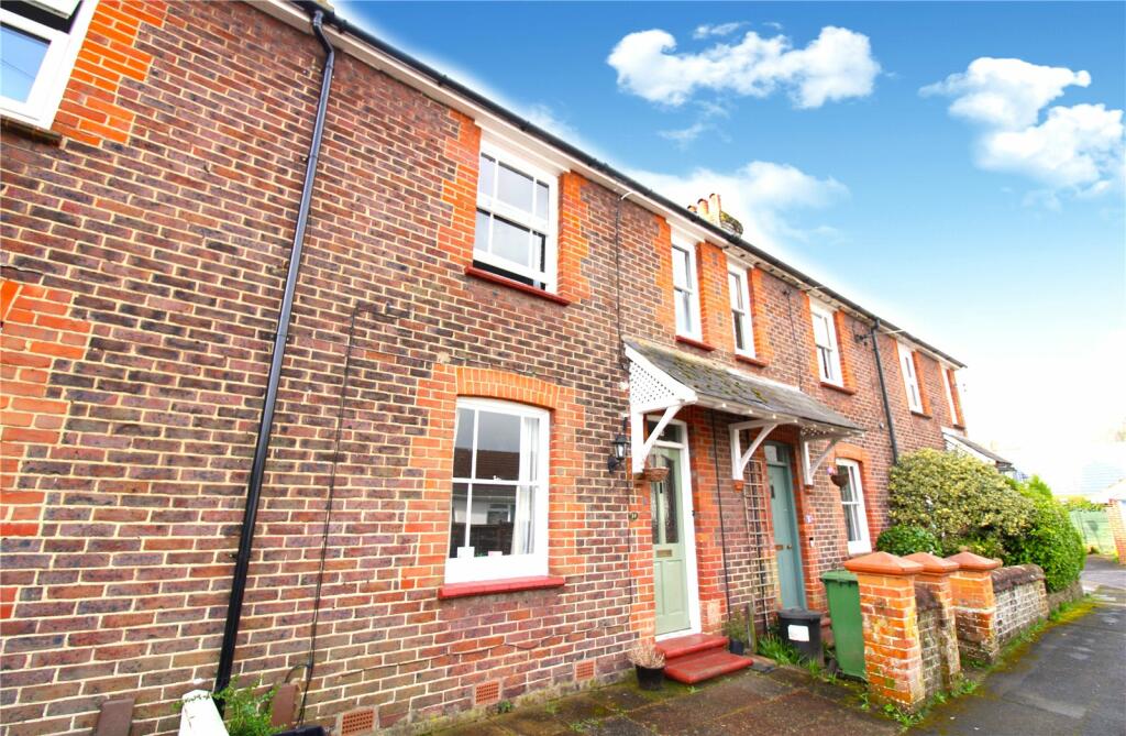 2 bed Mid Terraced House for rent in Liss. From Chapplins Estate Agents - Liss