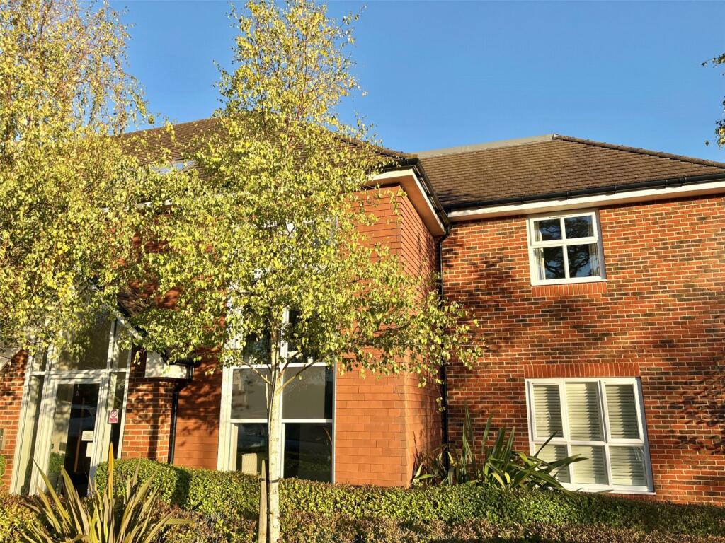 2 bed Apartment for rent in Liss. From Chapplins Estate Agents - Liss