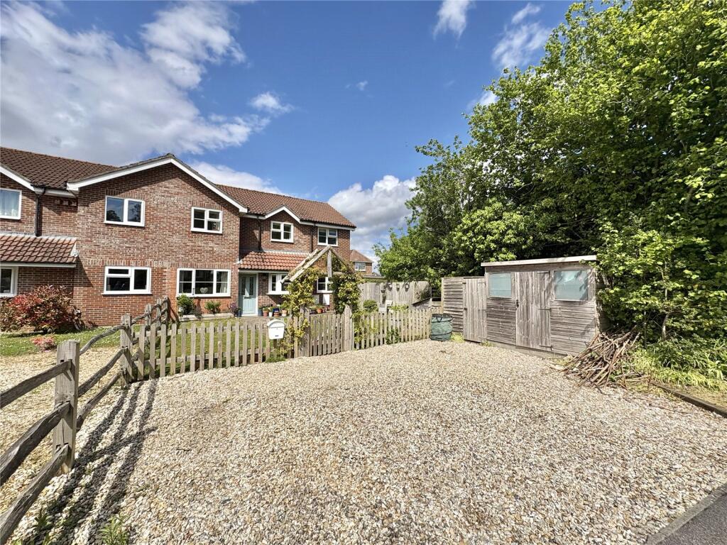 4 bed Semi Detached for rent in Liss. From Chapplins Estate Agents - Liss