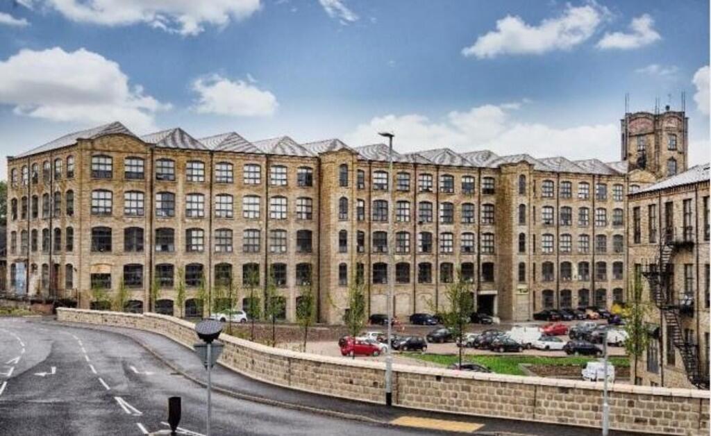 1 bed Apartment for rent in Batley. From Barkers Estate Agents - Birstall