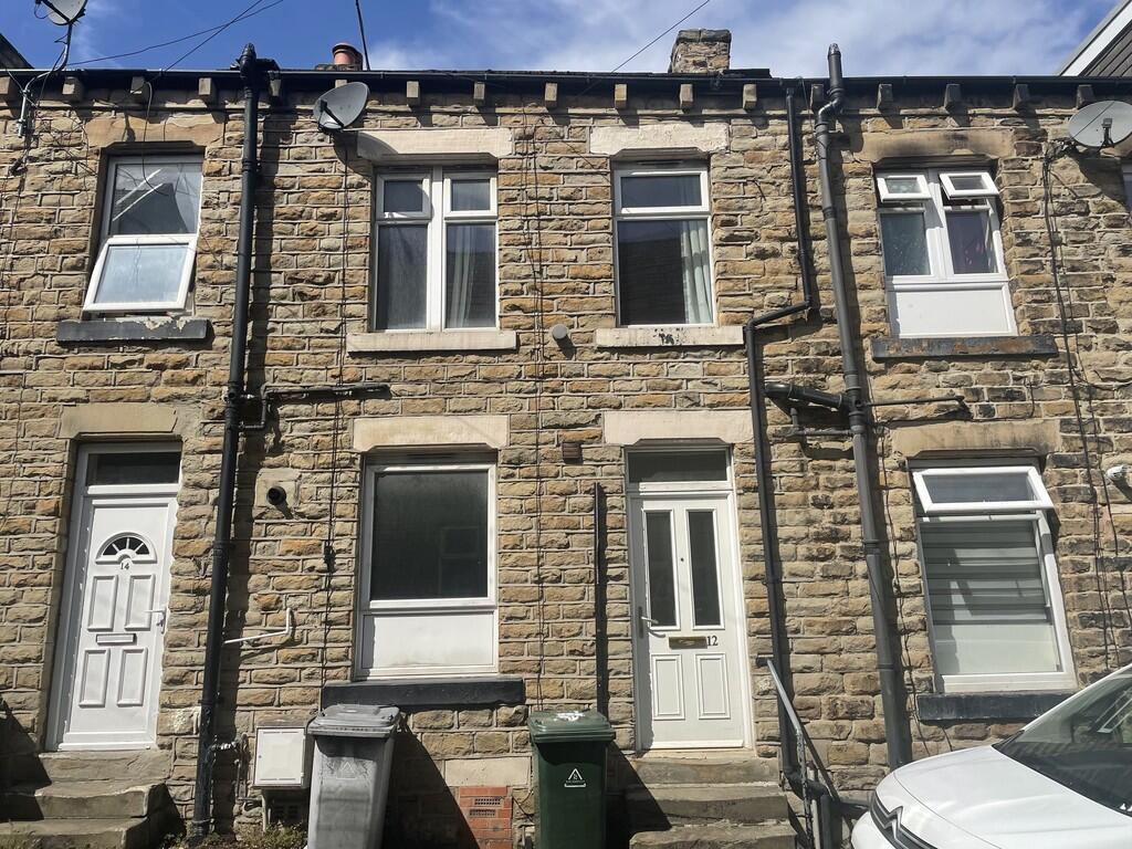2 bed Mid Terraced House for rent in Batley. From Barkers Estate Agents - Birstall 2 bed Mid Terraced House for rent in Batley. From Barkers Estate Agents - Birstall