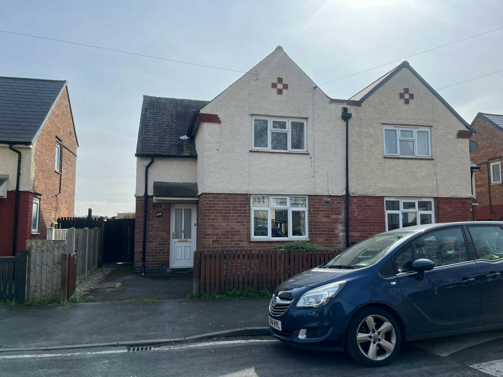 3 bed Semi-Detached House for rent in Derby. From Property Red
