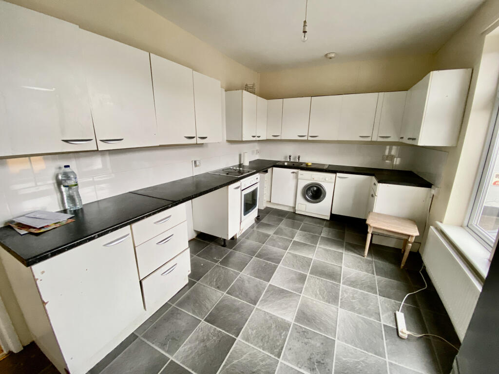 3 bed Duplex for rent in Elvaston. From Property Options Sales & Lettings - Derby