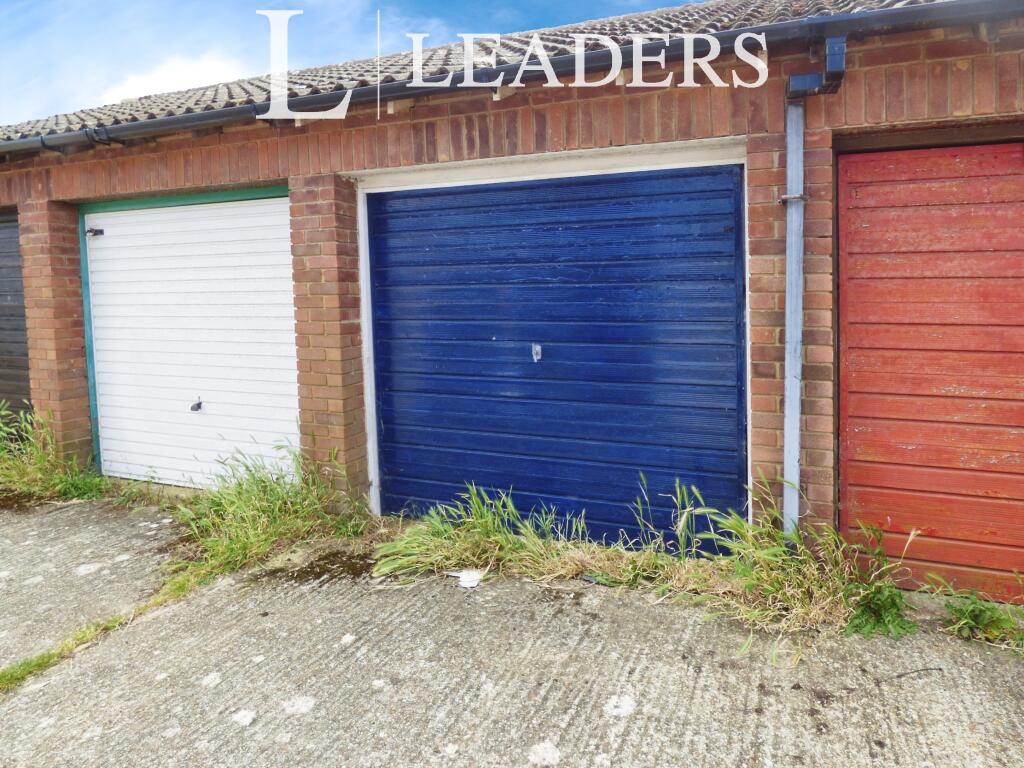 0 bed Garages for rent in Littlehampton. From Leaders