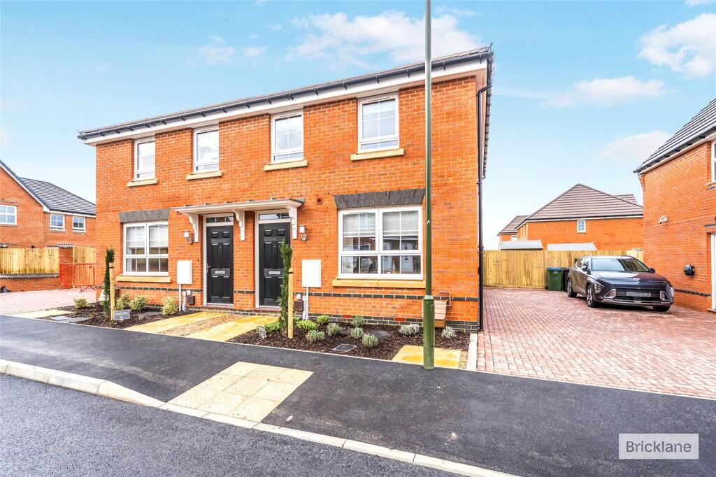 3 bed Semi Detached for rent in Arundel. From Leaders - Rustington