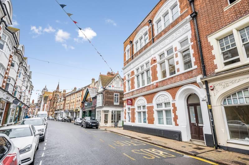 2 bed Apartment for rent in Eastbourne. From Property Rentals - Eastbourne