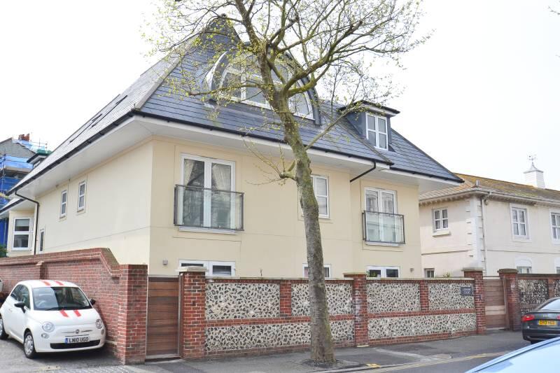 1 bed 1st Floor Flat for rent in Eastbourne. From Property Rentals - Eastbourne