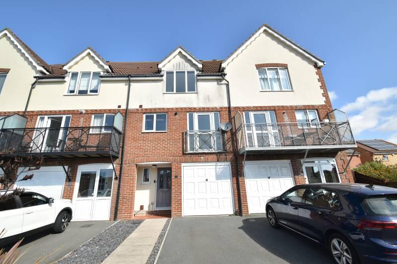 3 bed Town House for rent in Crumbles. From Property Rentals - Eastbourne