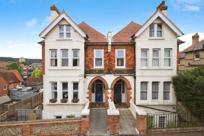 2 bed 1st Floor Flat for rent in Eastbourne. From Property Rentals - Eastbourne