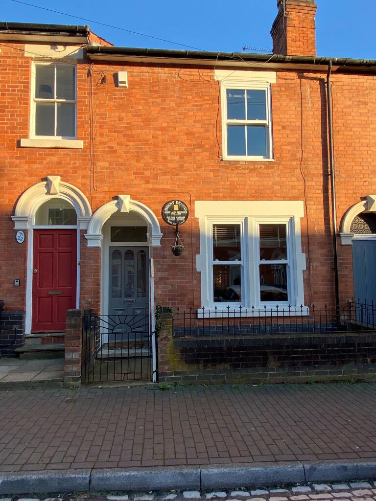 4 bed Mid Terraced House for rent in Derby. From Leaders