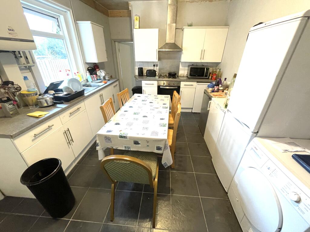 1 bed Room for rent in Derby. From Leaders - Derby City Cornmarket