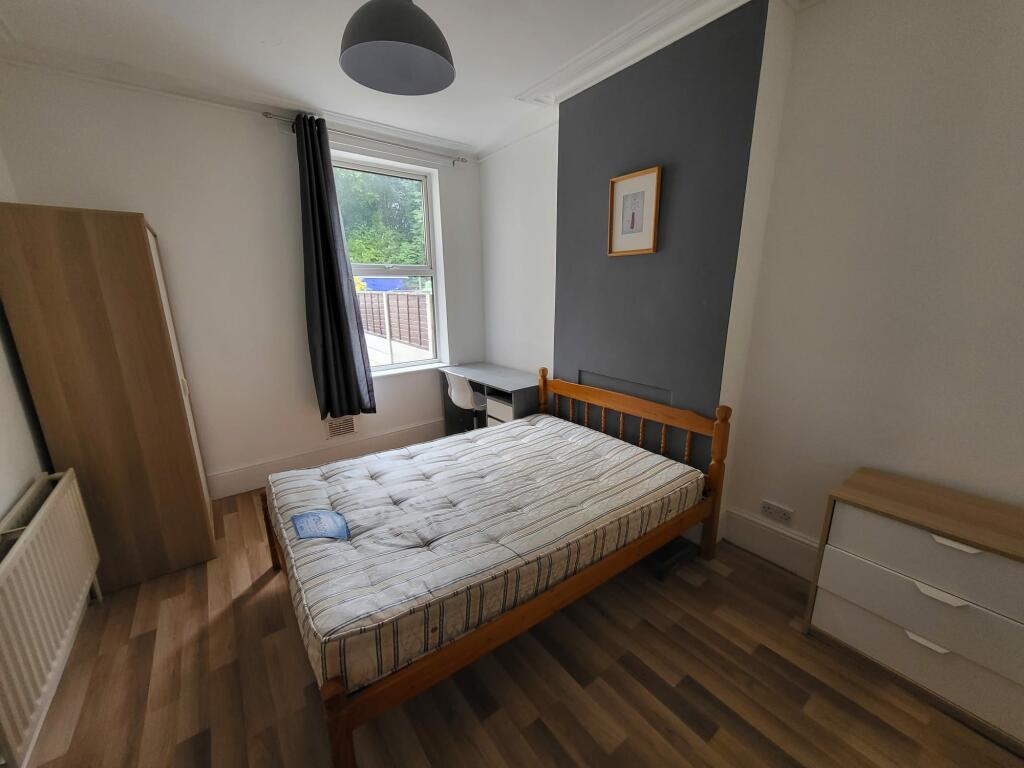 1 bed Mid Terraced House for rent in Derby. From Leaders - Derby City Cornmarket