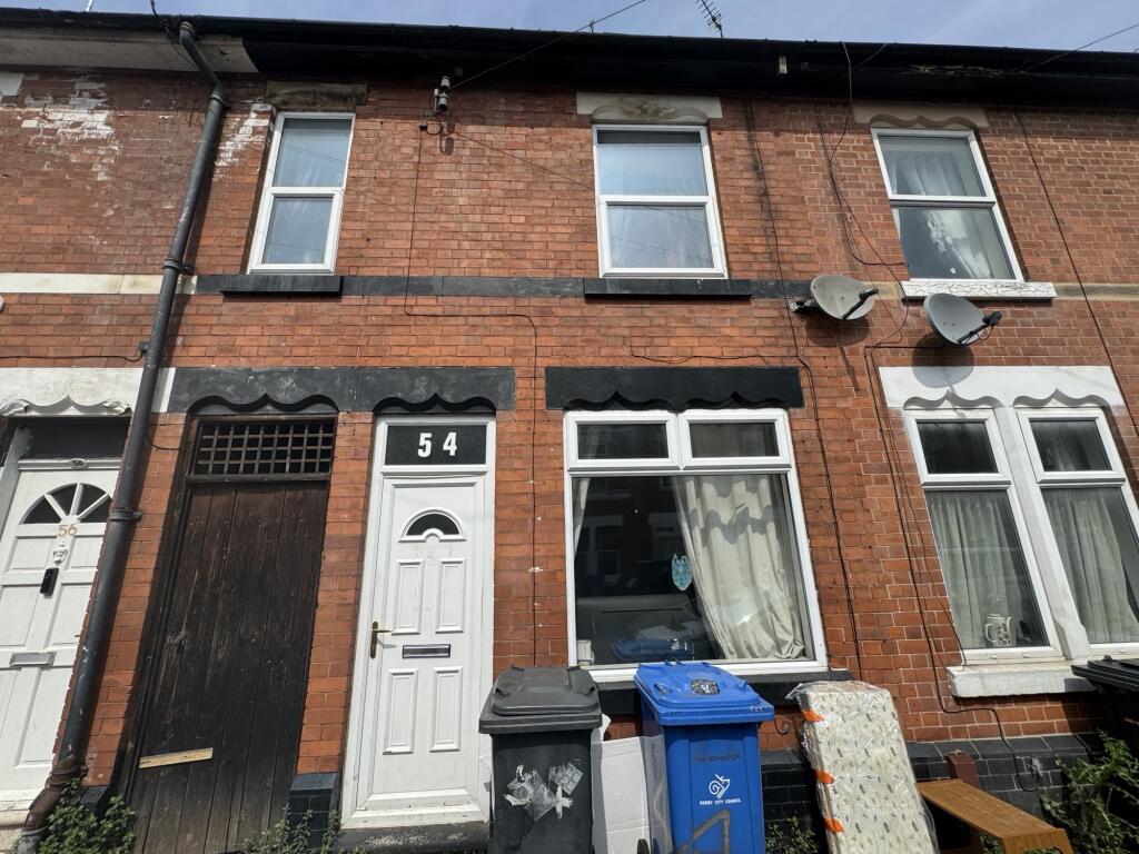 2 bed Mid Terraced House for rent in Mackworth. From Leaders - Derby City Cornmarket
