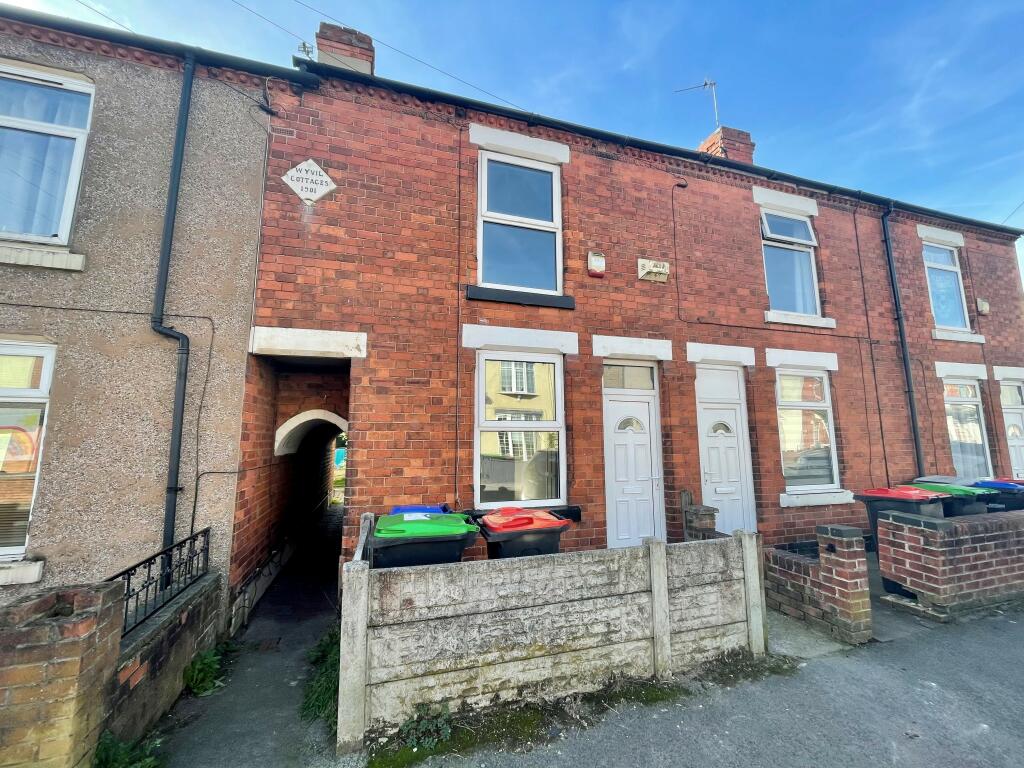 2 bed Mid Terraced House for rent in Kirkby-in-Ashfield. From Leaders - Long Eaton