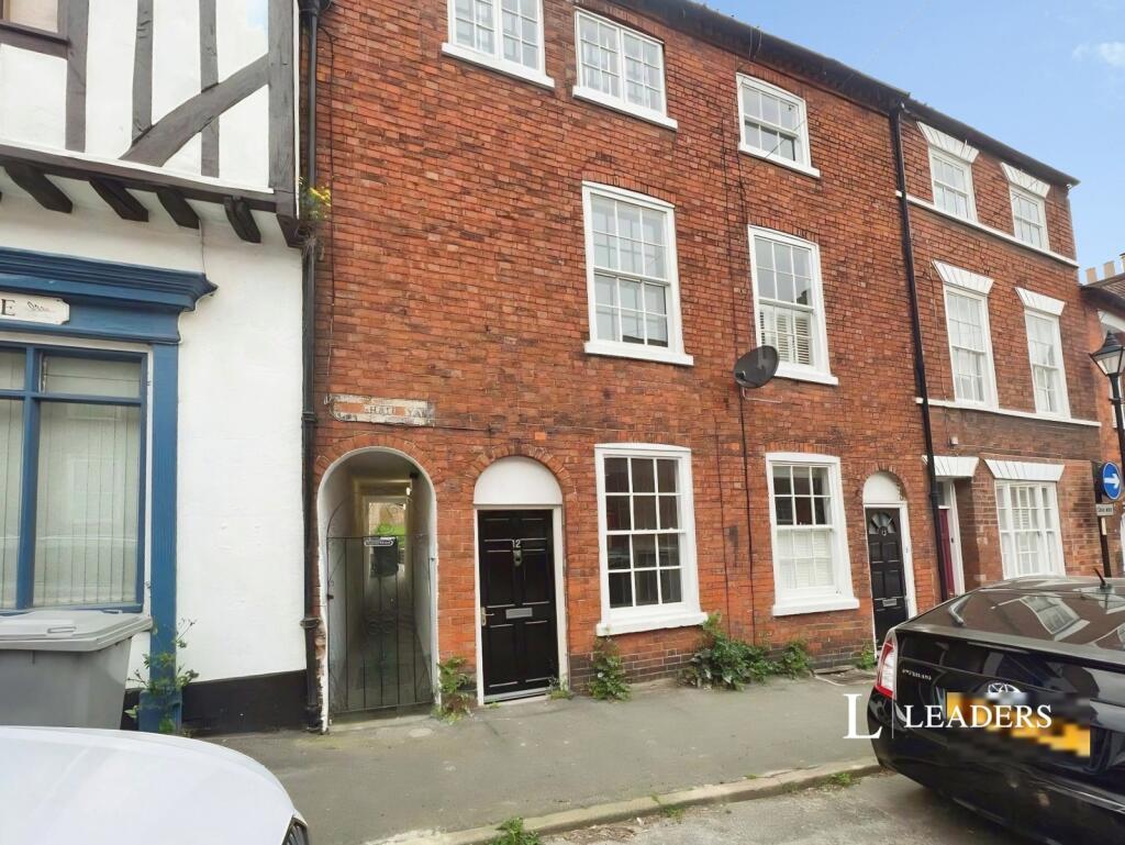 4 bed Mid Terraced House for rent in Grantham. From Leaders Lettings - Long Eaton