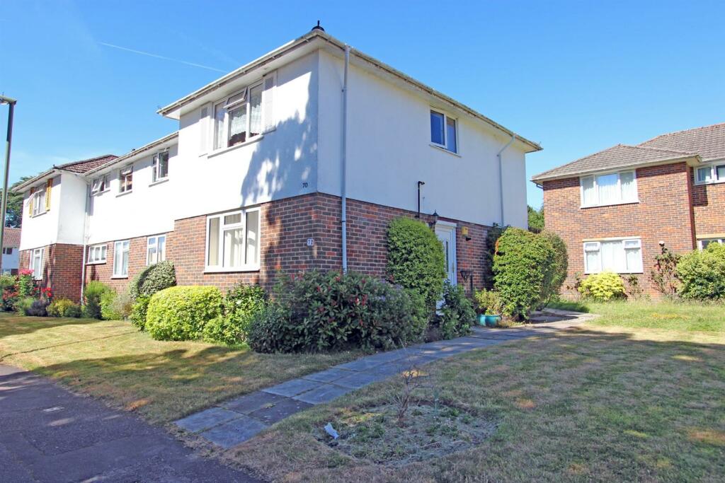 2 bed Apartment for rent in Banstead. From Richard Saunders - Banstead