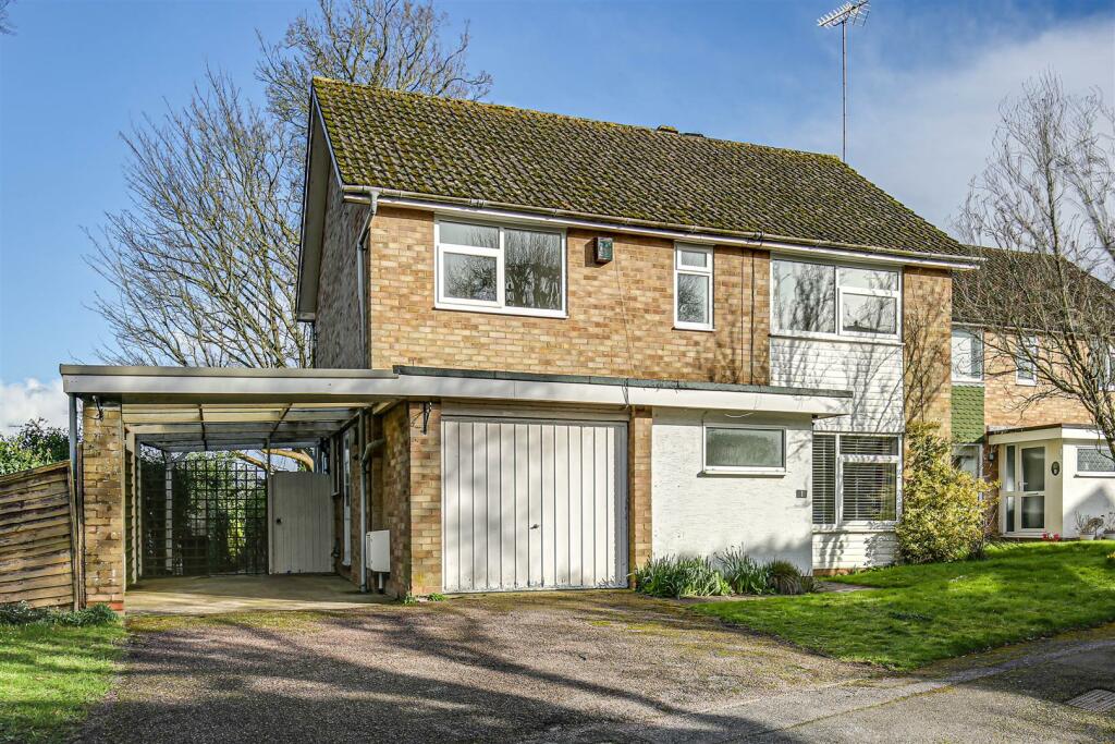 4 bed Detached House for rent in Westerham. From Ibbett Mosely Surveyors LLP - Tonbridge