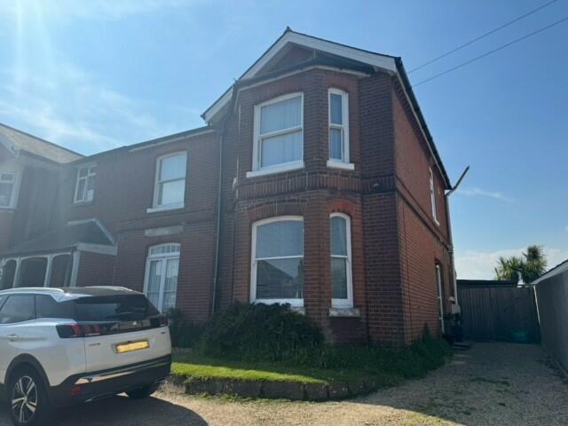 2 bed Maisonette for rent in Southampton. From Leaders Ltd