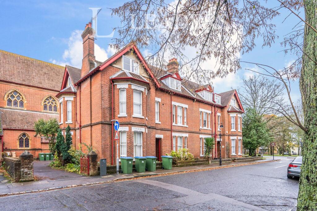 1 bed Detached for rent in Southampton. From Leaders - Bitterne