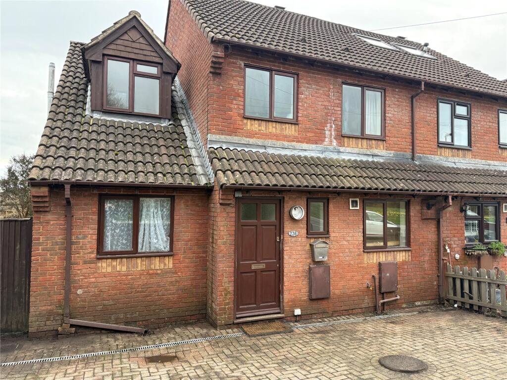 4 bed Semi Detached for rent in Old Netley. From Leaders - Bitterne