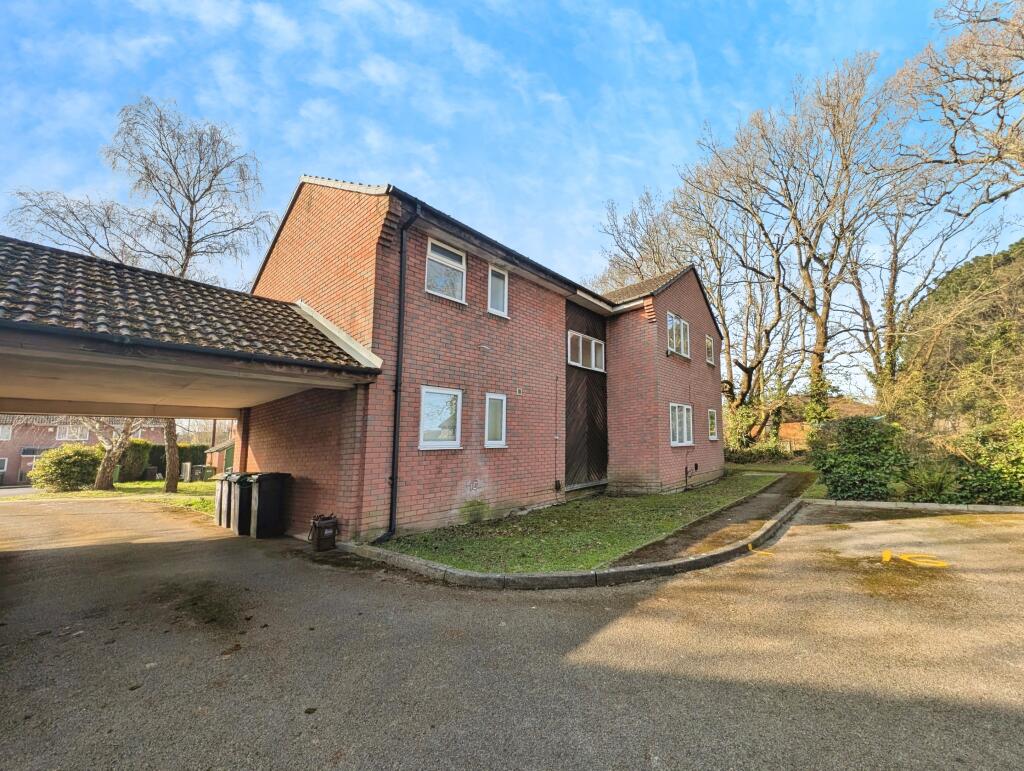 0 bed Studio for rent in Eastleigh. From Leaders - Bitterne