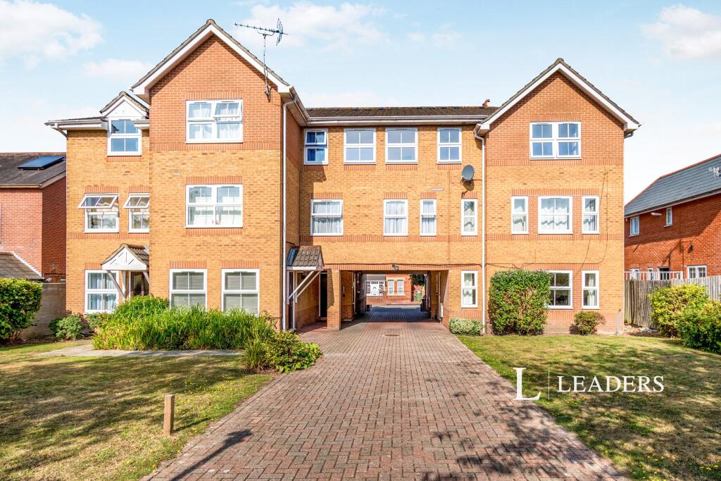 2 bed 1st Floor Flat for rent in Southampton. From Leaders - Bitterne