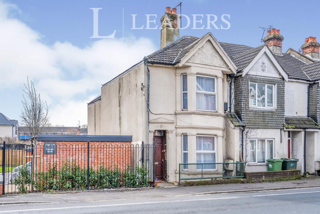 3 bed Mid Terraced House for rent in Southampton. From Leaders - Bitterne 3 bed Mid Terraced House for rent in Southampton. From Leaders - Bitterne