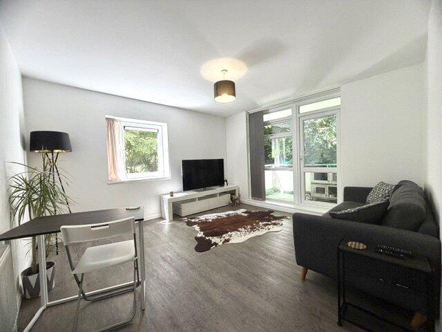 1 bed 1st Floor Flat for rent in Old Netley. From Leaders - Bitterne
