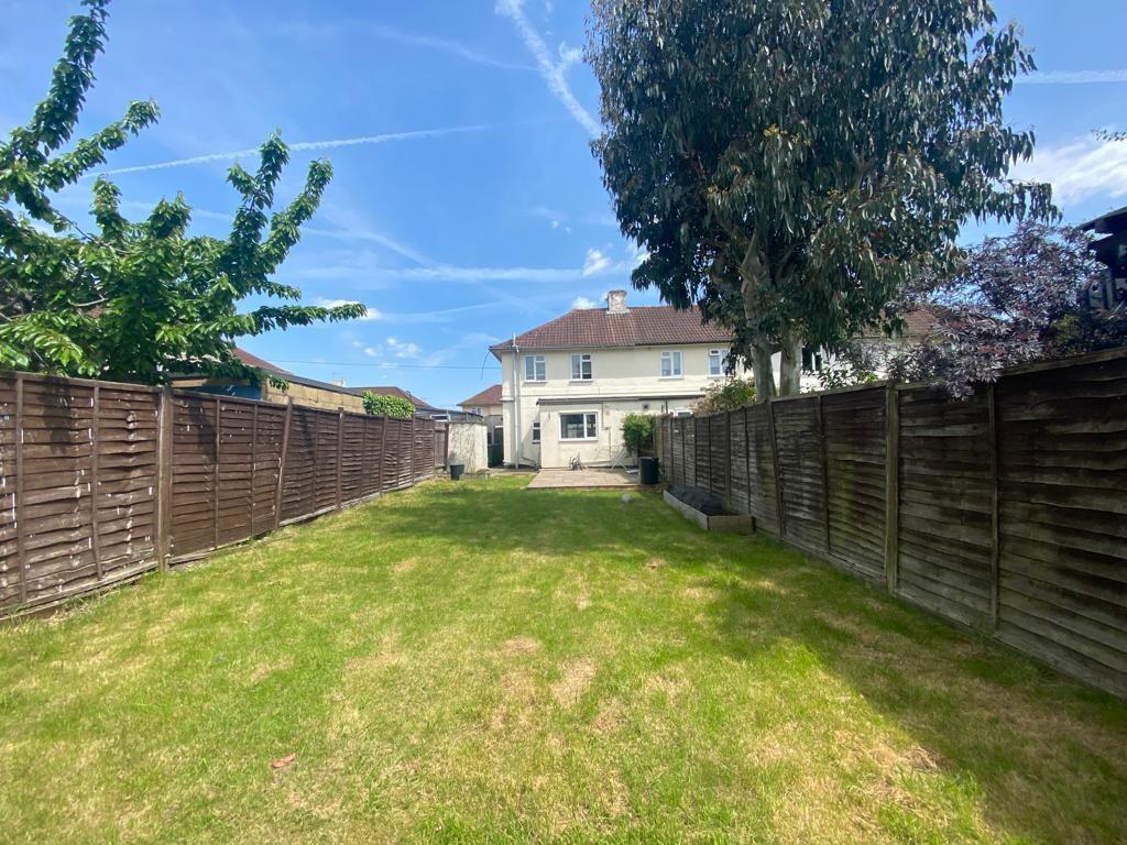 3 bed Detached for rent in Eastleigh. From Leaders - Bitterne