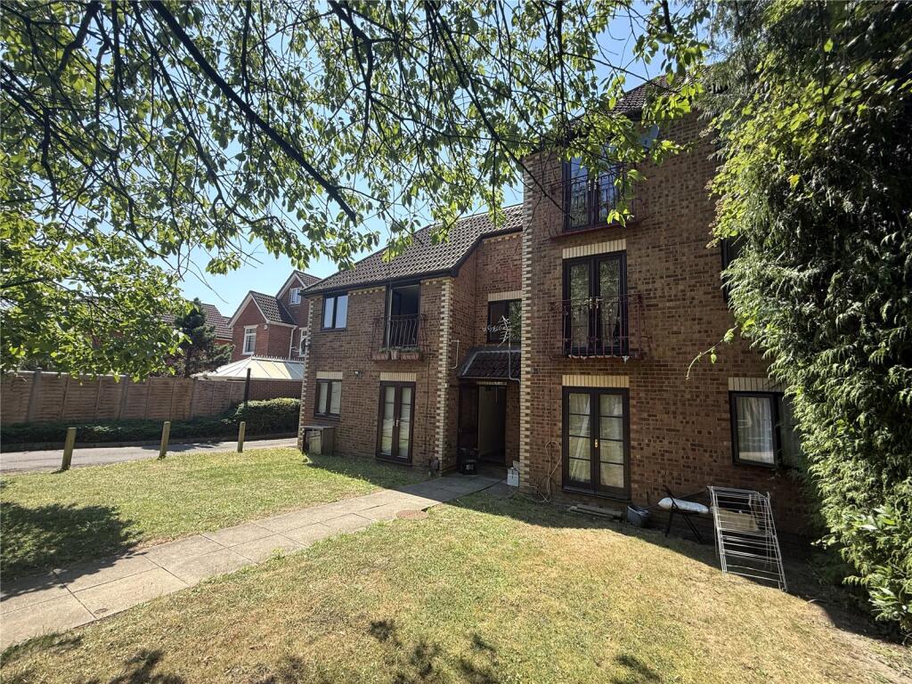 1 bed 1st Floor Flat for rent in Southampton. From Leaders - Bitterne