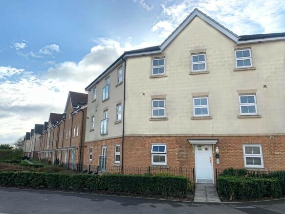 2 bed 1st Floor Flat for rent in Hedge End. From Leaders - Hedge End
