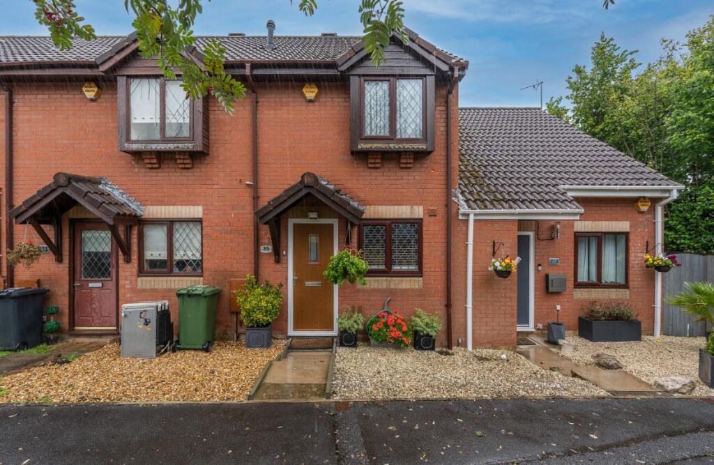 2 bed Mid Terraced House for rent in Hedge End. From Leaders - Hedge End 2 bed Mid Terraced House for rent in Hedge End. From Leaders - Hedge End
