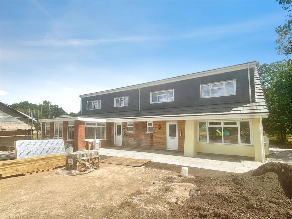 1 bed Detached for rent in Southampton. From Leaders - Hedge End