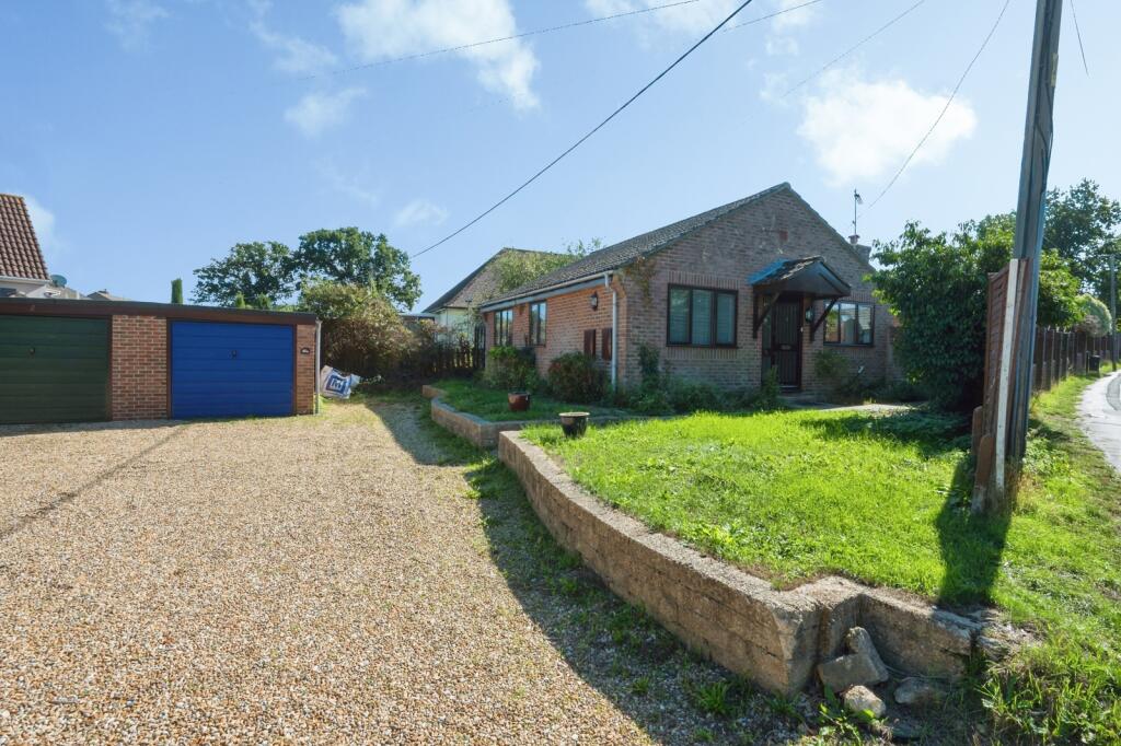 3 bed Bungalow for rent in Southampton. From Leaders - Hedge End 3 bed Bungalow for rent in Southampton. From Leaders - Hedge End