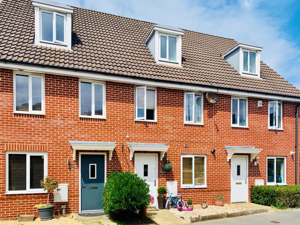 3 bed Mid Terraced House for rent in Hedge End. From Leaders - Hedge End 3 bed Mid Terraced House for rent in Hedge End. From Leaders - Hedge End