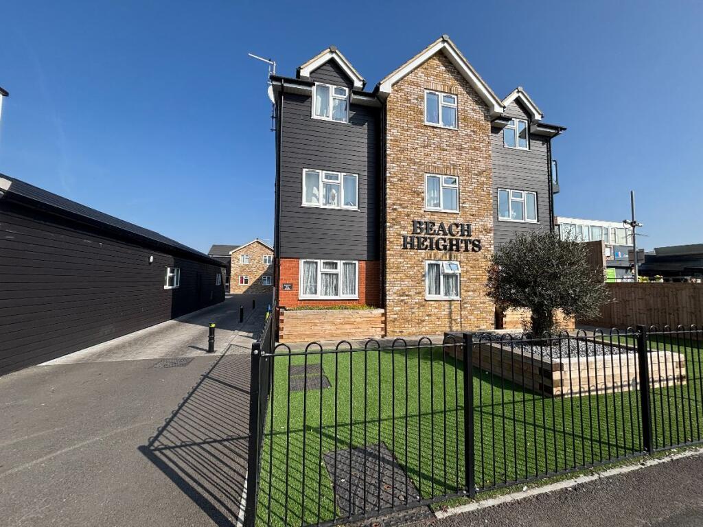 2 bed Apartment for rent in Canvey Island. From WilsonWood Properties Limited - Canvey Island - Sales 2 bed Apartment for rent in Canvey Island. From WilsonWood Properties Limited - Canvey Island - Sales